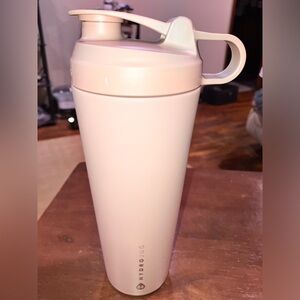 HYDROJUG stainless steel shaker bottle 24 oz